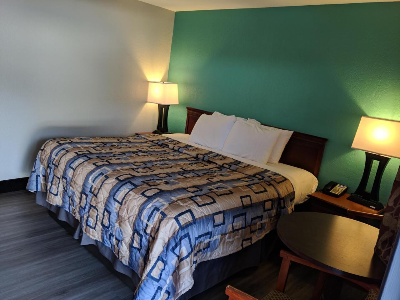 Americas Best Value Inn Bradford Exterior photo